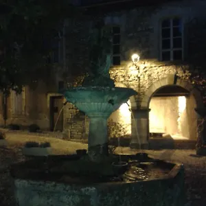 Avec Vue Saignon
